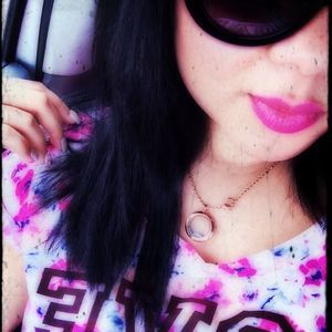 Meet your Posher, Jacqueline